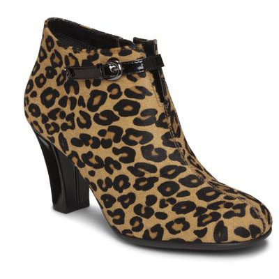 Aerosoles爱柔仕  2011秋冬新款短靴 Patrole Car Ankle Boots(豹纹/黑色/斑马黑)，原价￥1698，限时仅售￥1278！绝对正品，超低折扣，含美国直邮～