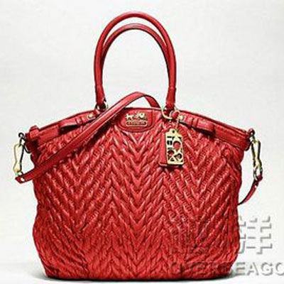 COACH 蔻驰 麦迪逊70周年纪念版CHEVRON雪佛龙絮花尼龙单肩/手提包MADISON (COACH F18634 / COACH 18634) (多色)，原价￥4950，限时仅售￥3288！绝对正品，超低折扣，含美国直邮哦~