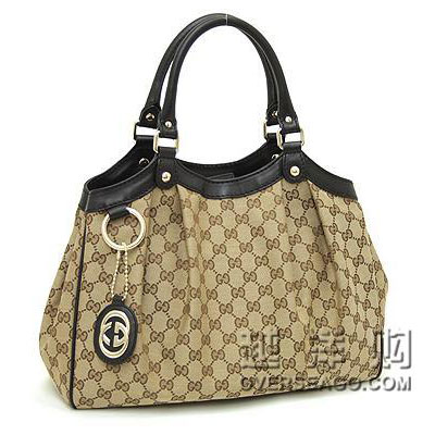 GUCCI 古驰 2011新款SUKEY系列中号手袋 (211944FAFXG9769) (浅米色+乌木色)，原价￥19700，限时仅售￥7588！绝对正品，超低折扣，含美国直邮～