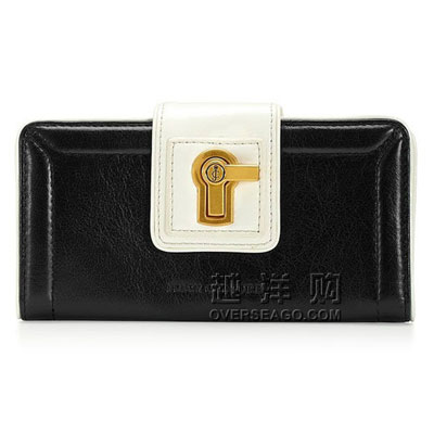 JUICY COUTURE  橘滋 女士手拿包 CONTINENTAL WALLET (YSRU2256) (白色)，原价￥1080，限时仅售￥680！绝对正品，超低折扣，含美国直邮～