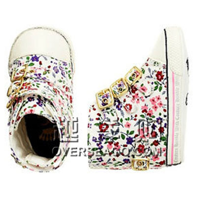 JUICY COUTURE 橘滋 印花运动鞋 FLORAL PRINT SNEAKERS(JCKNG458)(白色印花)，原价￥1218，限时仅售￥668！绝对正品，超低折扣，含美国直邮～