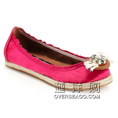 JUICY COUTURE 橘滋女士新款吉娜丝绸平底鞋 GINA SOLID SATIN FLATS J170193PK (粉红色)，原价￥2968，限时仅售￥1280！绝对正品，超低折扣，含美国直邮～