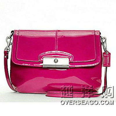 COACH 蔻驰 克里斯汀系列漆皮女士斜跨包 KRISTIN (COACH F47399)，原价￥2080，限时仅售￥1480！绝对正品，超低折扣，含美国直邮～