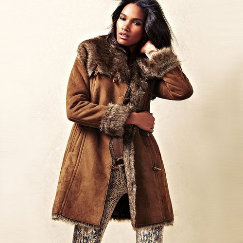 VICTORIA'S SECRET 维多利亚的秘密 新款女式加绒大衣 Long Faux-shearling Coat (棕褐色)，原价￥2668，限时仅售￥1758！绝对正品，超低折扣，含美国直邮～