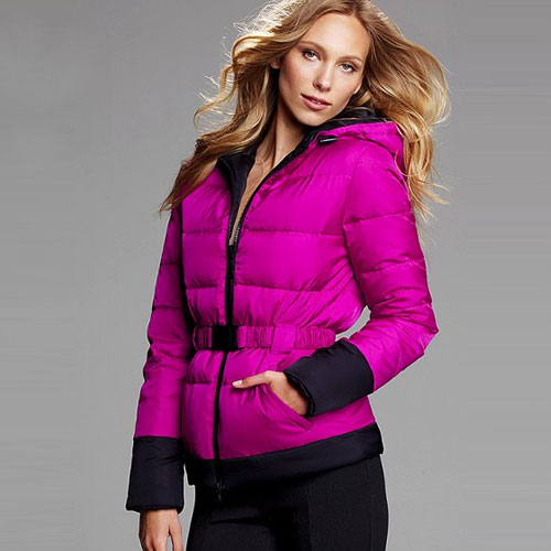VICTORIA'S SECRET 维多利亚的秘密 新款女式修身羽绒服 ReversibleColorblock Puffer Jacket (玫红色/白色/蓝色)，原价￥2358，限时仅售￥1478！绝对正品，超低折扣，含美国直邮～