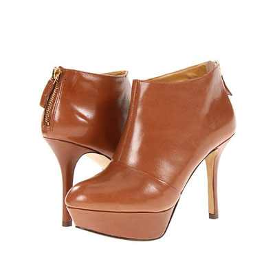 Nine West 玖熙 新款女士细高跟短靴 Mr. Nice Guy (棕色/咖啡色)，原价￥1858，限时仅售￥1088！绝对正品，超低折扣，含美国直邮～