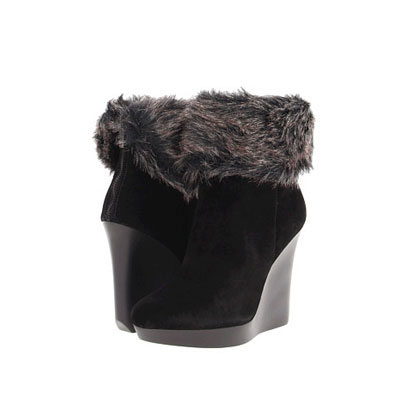 Nine West 玖熙 新款女士粗跟短靴 Yeena (黑色)，原价￥1568，限时仅售￥978！绝对正品，超低折扣，含美国直邮～