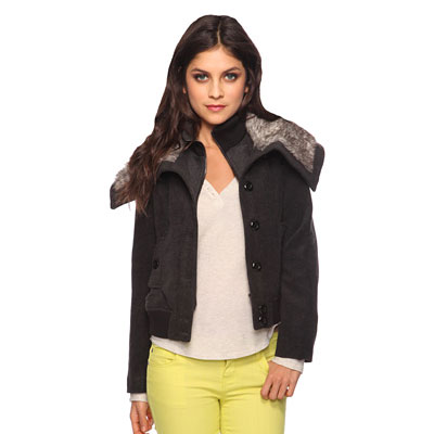 Forever 21 新款女士短夹克/人造毛皮领 Bomber Jacket (黑色)，原价￥838，限时仅售￥418！绝对正品，超低折扣，含美国直邮～