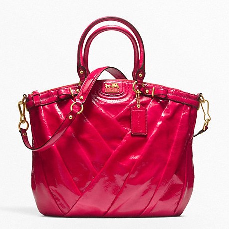COACH 蔻驰 麦迪逊漆皮皱褶单肩手提包 MADISON DIAGONAL PATENT LINDSEY SATCHEL (F21299)(红色)，原价￥4628，限时仅售￥2718！绝对正品，超低折扣，含美国直邮～