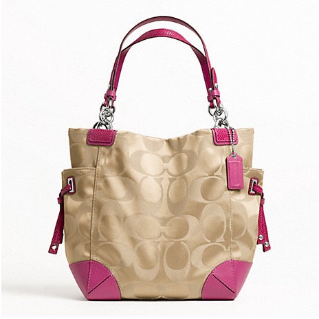 COACH 蔻驰 新款女士单肩手提包 PEYTON SIGNATURE SATEEN TOTE (F23764)，原价￥2678，限时仅售￥1358！绝对正品，超低折扣，含美国直邮～