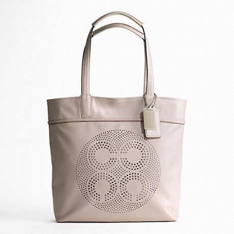 COACH 蔻驰 新款女士LOGO篓空单肩手提包 AUDREY LEATHER LEIGH NORTH-SOUTH SLIM (F17041)(灰色)，原价￥2798，限时仅售￥1448！绝对正品，超低折扣，含美国直邮～