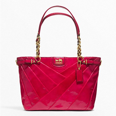 COACH 蔻驰 新款女士单肩手提包 MADISON DIAGONAL PATENT TOTE (F21300)(红色)，原价￥3378，限时仅售￥1888！绝对正品，超低折扣，含美国直邮～