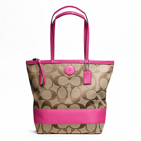COACH 蔻驰 新款女士经典LOGO标志帆布手提单肩包 SIGNATURE STRIPE LARGE TOTE (F23772)(海军色/粉色/紫色)，原价￥2768，限时仅售￥1778！绝对正品，超低折扣，含美国直邮～