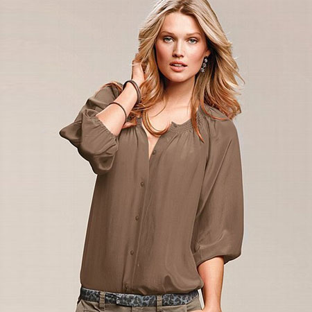 VICTORIA'S SECRET 维多利亚的秘密 新款女士衬衫 silk button-down blouse (黑白点/白色/黑色/咖啡色/粉色)，原价￥1698，限时仅售￥878！绝对正品，超低折扣，含美国直邮～