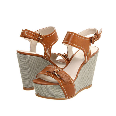 Nine West 玖熙 新款女士休闲坡跟凉鞋 Leoness (深自然色)，原价￥1528，限时仅售￥748！绝对正品，超低折扣，含美国直邮～