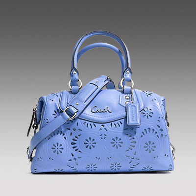 COACH 蔻驰 新款女士花边单肩手提包 ASHLEY LACE LEATHER SATCHEL (F21929) (蓝色/黑色)，原价￥3438，限时仅售￥1788！绝对正品，超低折扣，含美国直邮～