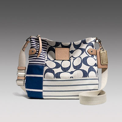 COACH 蔻驰 2013年新款女士单肩斜挎手提包 DAISY PATCHWORK FILE BAG (F23929) (蓝色)，原价￥2578，限时仅售￥1238！绝对正品，超低折扣，含美国直邮～