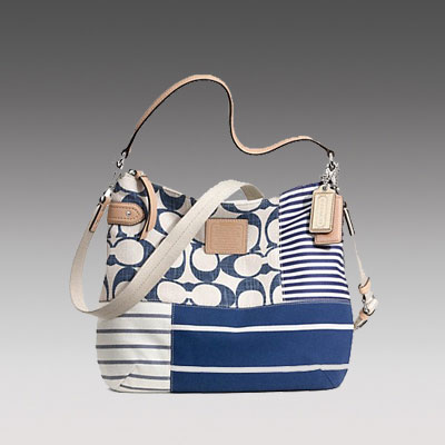 COACH 蔻驰 2013年新款女士单肩斜挎手提包 DAISY PATCHWORK CONVERTIBLE HOBO (F23963) (蓝色)，原价￥3138，限时仅售￥1548！绝对正品，超低折扣，含美国直邮～