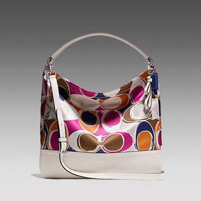 COACH 蔻驰 2013年新款女士经典LOCO单肩斜挎包 PARK HAND DRAWN SCARF PRINT HOBO (F23282) (彩色)，原价￥3138，限时仅售￥1568！绝对正品，超低折扣，含美国直邮～