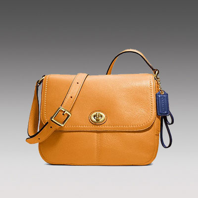 COACH 蔻驰 2013年新款女士单肩斜挎包 PARK LEATHER VIOLET (F23663) (橙色/红色/黑色)，原价￥3098，限时仅售￥1538！绝对正品，超低折扣，含美国直邮～