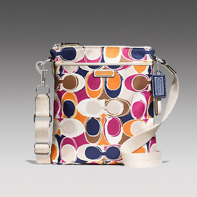 COACH 蔻驰 2013年新款女士经典LOCO单肩斜挎包 PARK HAND DRAWN SCARF PRINT SWINGPACK (F49152) (彩色)，原价￥2328，限时仅售￥1148！绝对正品，超低折扣，含美国直邮～