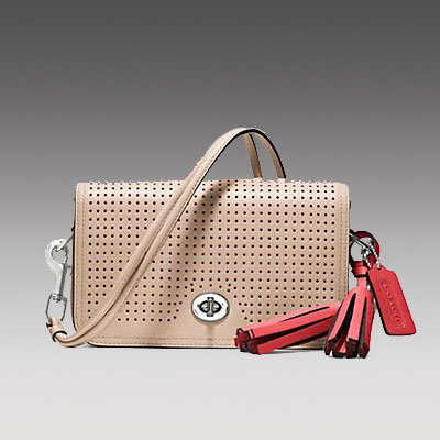 COACH 蔻驰 2013年新款女士单肩斜挎包 PERFORATED LEATHER PENNY SHOULDER PURSE (F22387) (淡粉红色)，原价￥2958，限时仅售￥1478！绝对正品，超低折扣，含美国直邮～