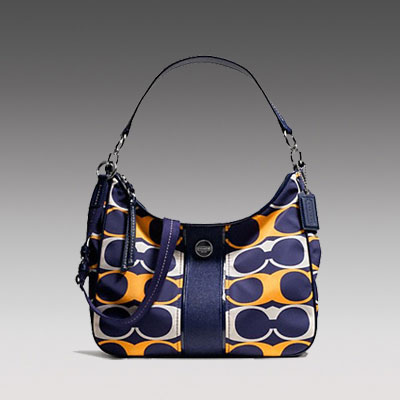 COACH 蔻驰 2013年新款女士经典LOGO单肩手提斜挎包 SIGNATURE STRIPE LINEAR SIGNATURE CONVERTIBLE HOBO (F23936) (深蓝色)，原价￥2748，限时仅售￥1328！绝对正品，超低折扣，含美国直邮～