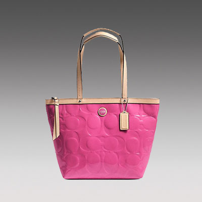 COACH 蔻驰 2013年新款女士漆皮单肩手提包 SIGNATURE STRIPE EMBOSSED PATENT TOTE (F25187)(粉红色/红色/黑色)，原价￥2768，限时仅售￥1348！绝对正品，超低折扣，含美国直邮～