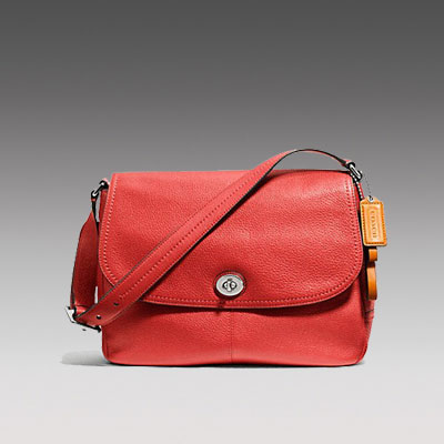 COACH 蔻驰 2013年新款女士单肩斜挎包 PARK LEATHER FLAP BAG (F23288)(红色)，原价￥3248，限时仅售￥1538！绝对正品，超低折扣，含美国直邮～