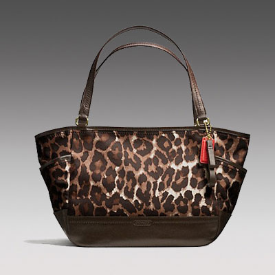 COACH 蔻驰 2013年新款女士单肩手提包 PARK OCELOT PRINT CARRIE TOTE (F23278)(红色/黑色)，原价￥2598，限时仅售￥1248！绝对正品，超低折扣，含美国直邮～