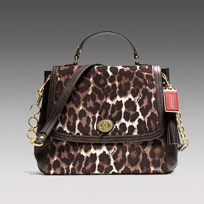 COACH 蔻驰 2013年新款女士单肩手提斜挎包 PARK CHAIN OCELOT PRINT FLAP BAG (F24895)(黑色)，原价￥3218，限时仅售￥1588！绝对正品，超低折扣，含美国直邮～