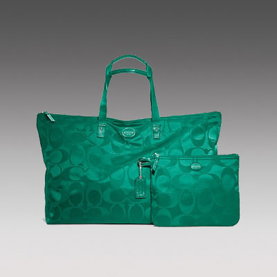 COACH 蔻驰 2013年新款女士单肩手提包 GETAWAY SIGNATURE NYLON LARGE PACKABLE WEEKENDER (F77316)(红色/绿色/橙色)，原价￥2548，限时仅售￥1228！绝对正品，超低折扣，含美国直邮～